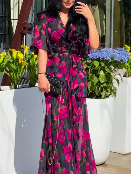 ROBE À MOTIF COL V MANCHES CAMPANÉ